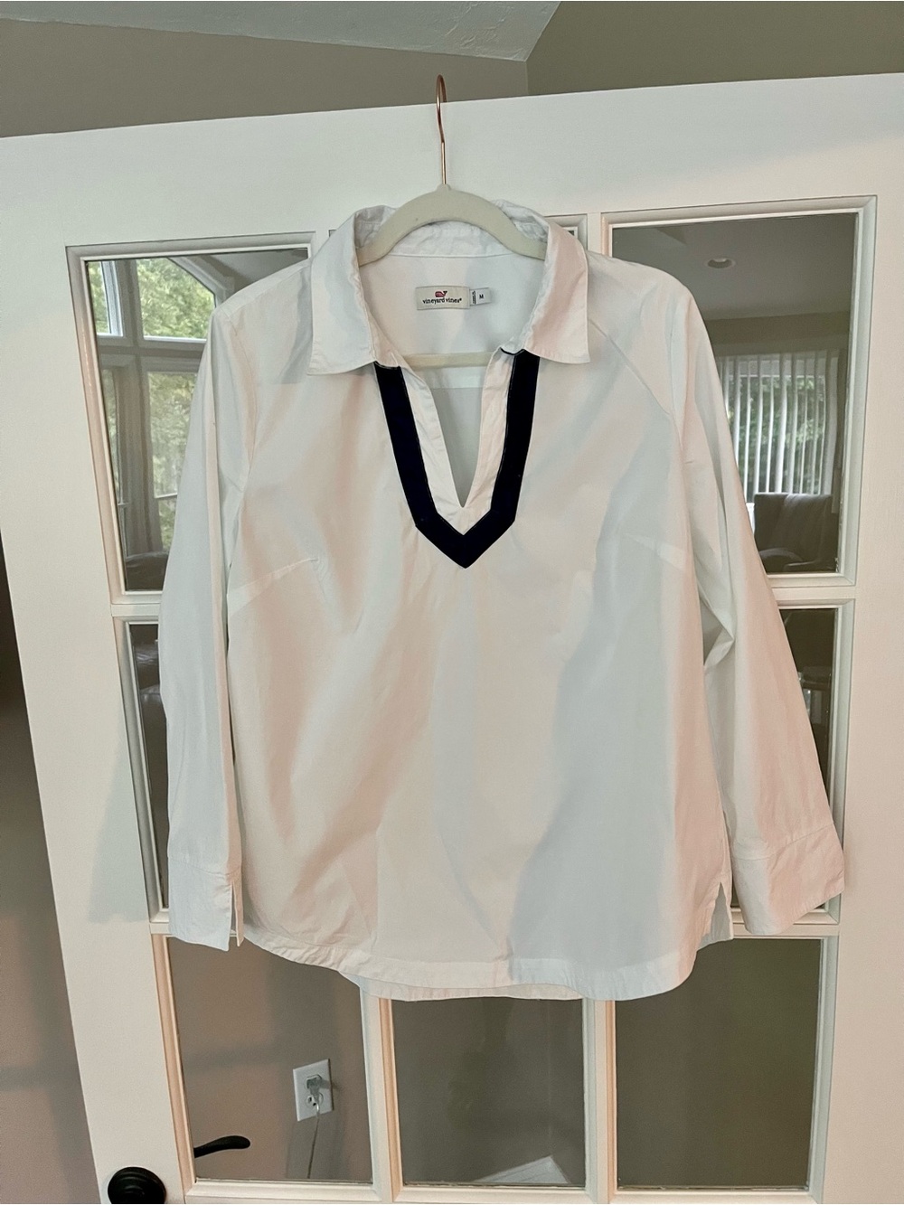 Vineyard Vines top